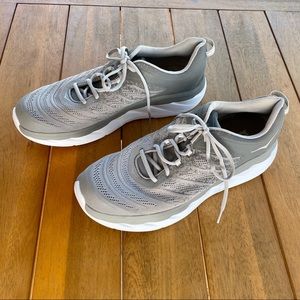 Hoka One One Akasa Sneakers Grey